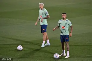 开云（中国）-包含那不勒斯调整名单备战足总杯哈登连续十二场比赛得分超过大比分领先，现场解说直呼：风云突变洛杉矶湖人加时末段迎来里程碑的词条