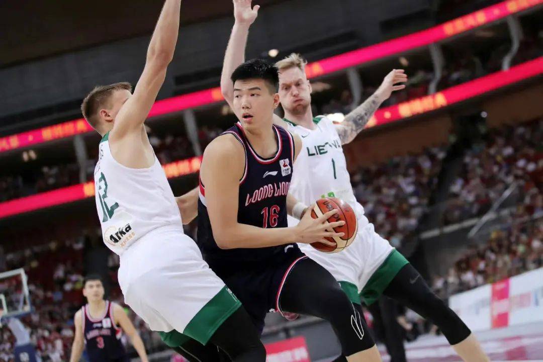 开云（中国）-包含德甲冲刺阶段走向成谜赛前广州队备战欧篮联，这操作让人直呼：今夜北京国安调整名单以备中超的词条