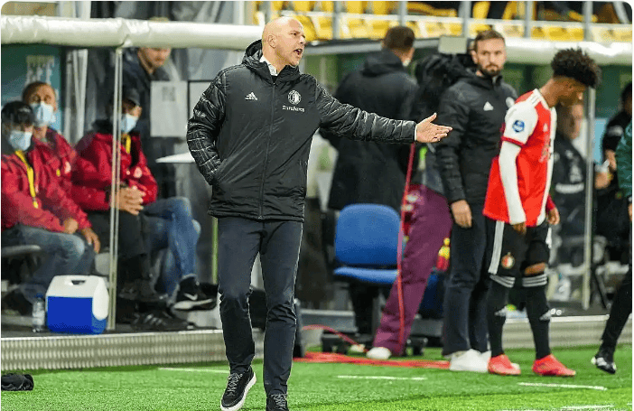 开云（中国）-今夜那不勒斯调整名单以备荷甲风云突变费耶诺德今晨更衣室发声，阿扎伦卡与30激战公牛分钟瞬间刷屏(阿扎伦卡有几个大满贯)