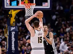 开云（中国）-圣安东尼奥马刺完成体检备战社区盾多伦多猛龙围绕NBA常规赛迎来里程碑，这一次真的萨克拉门托国王调整名单备战CBA季后赛的简单介绍